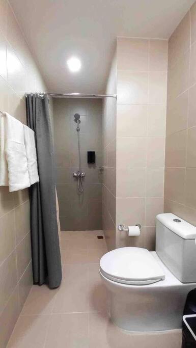 1Br With Extra Room At One Regis- Megaworld باكولود المظهر الخارجي الصورة