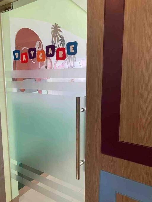 1Br With Extra Room At One Regis- Megaworld باكولود المظهر الخارجي الصورة