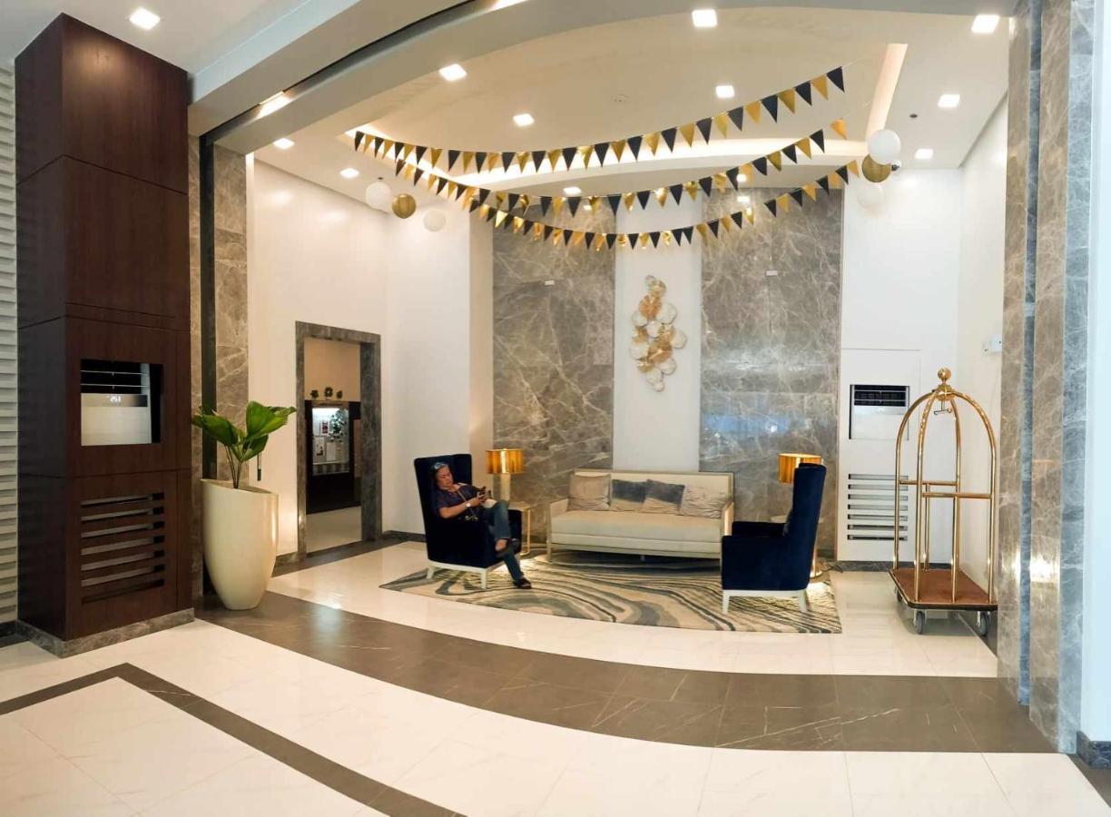 1Br With Extra Room At One Regis- Megaworld باكولود المظهر الخارجي الصورة