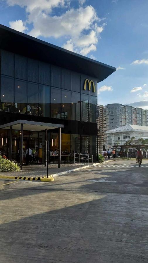 1Br With Extra Room At One Regis- Megaworld باكولود المظهر الخارجي الصورة